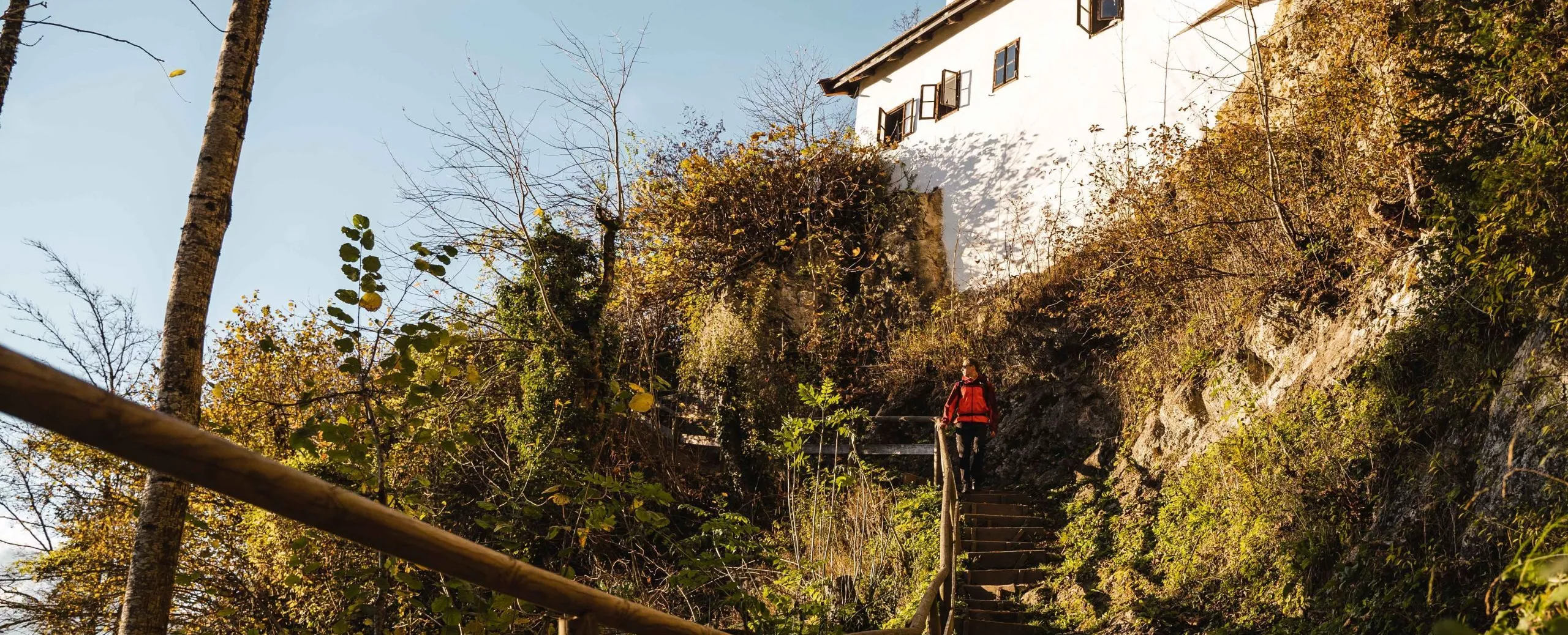saalfelden-leogang-herbstspaziergangzureinsiedelei-herbstwald-sonnenschein-2